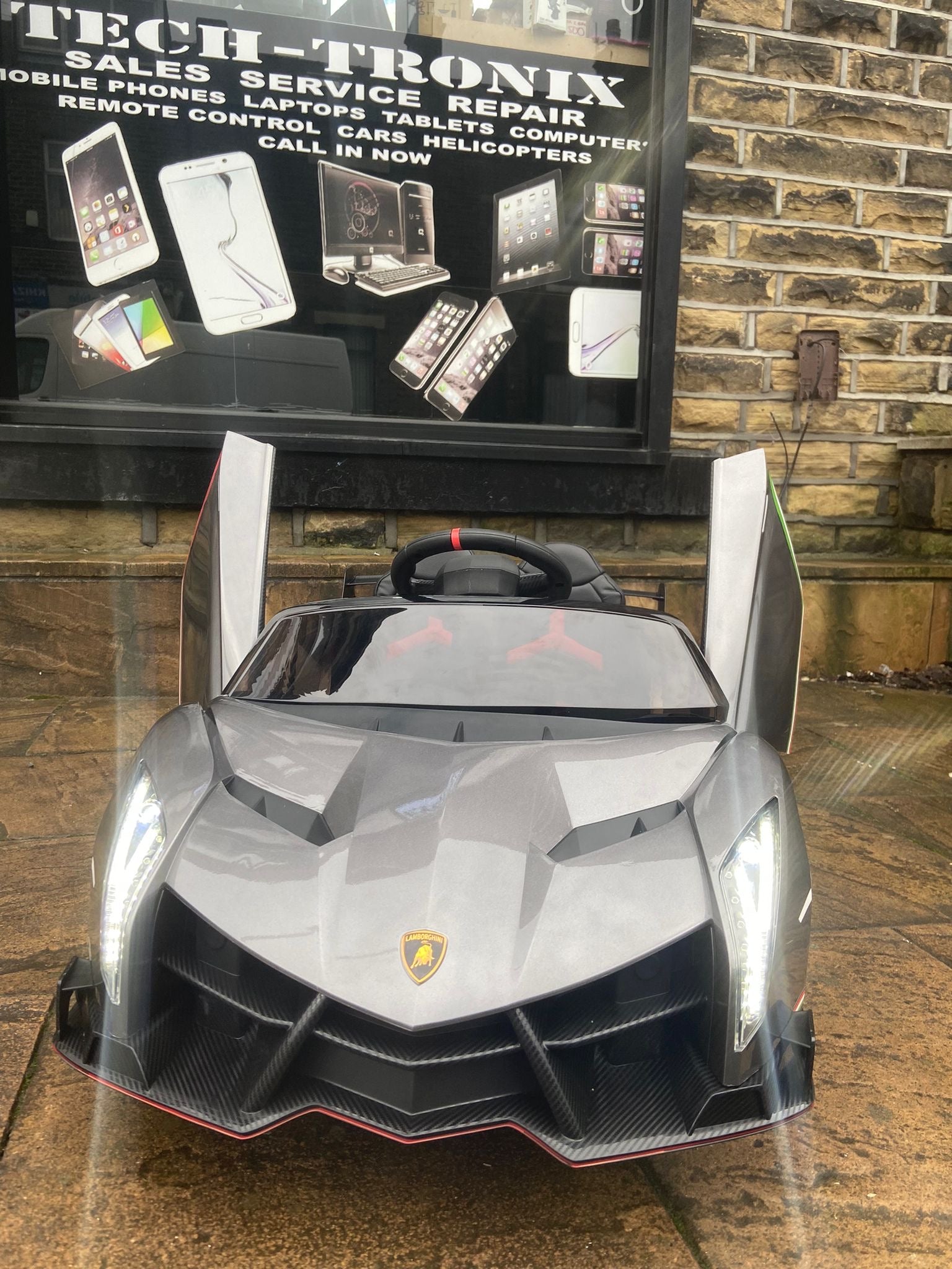 Kids Lamborghini Veneno 12v Ride on Electric Car with Remote