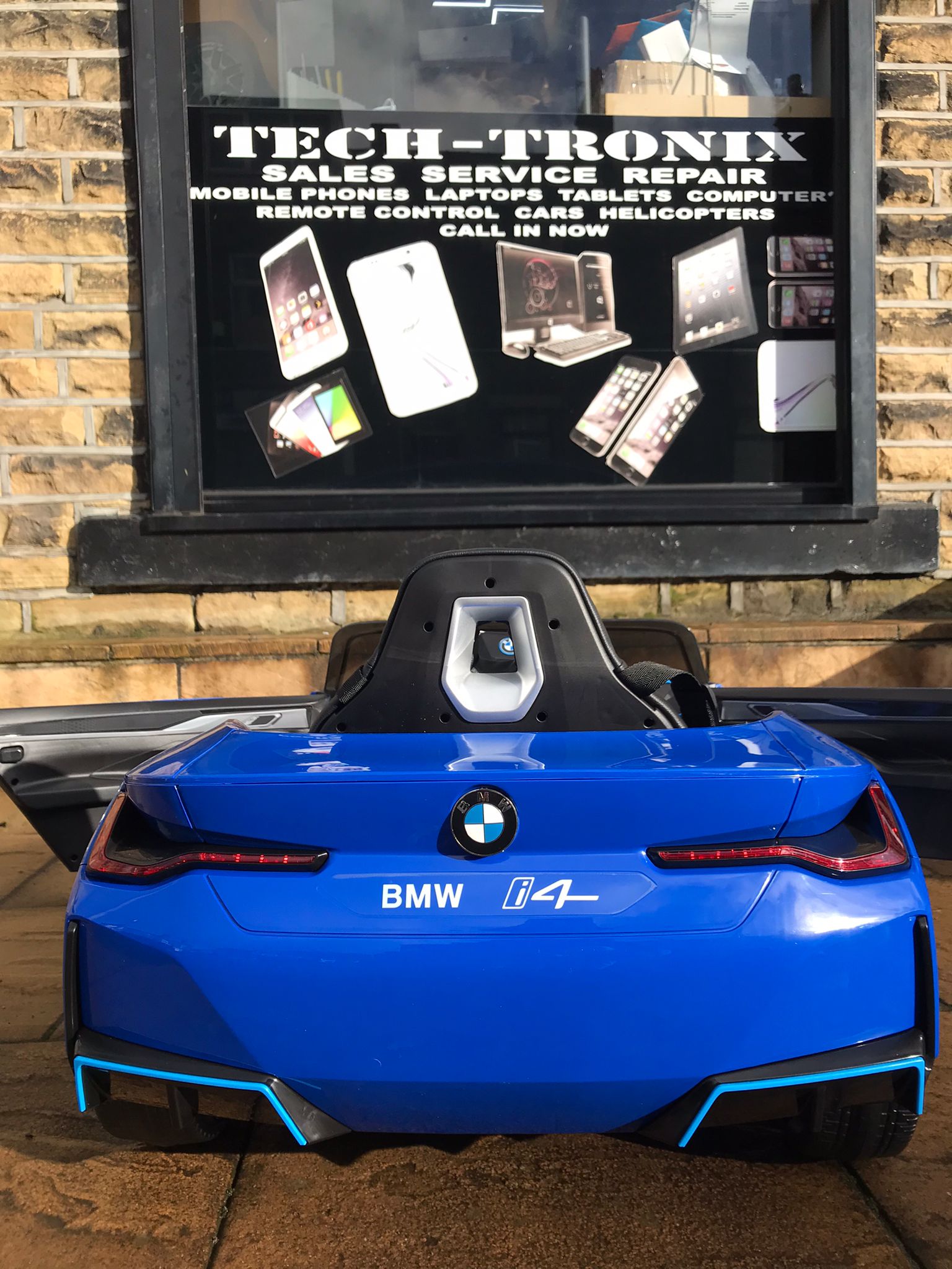 BMW i4 12v Car, Leather Seats & Rubber Tyres, Remote & Self Drive