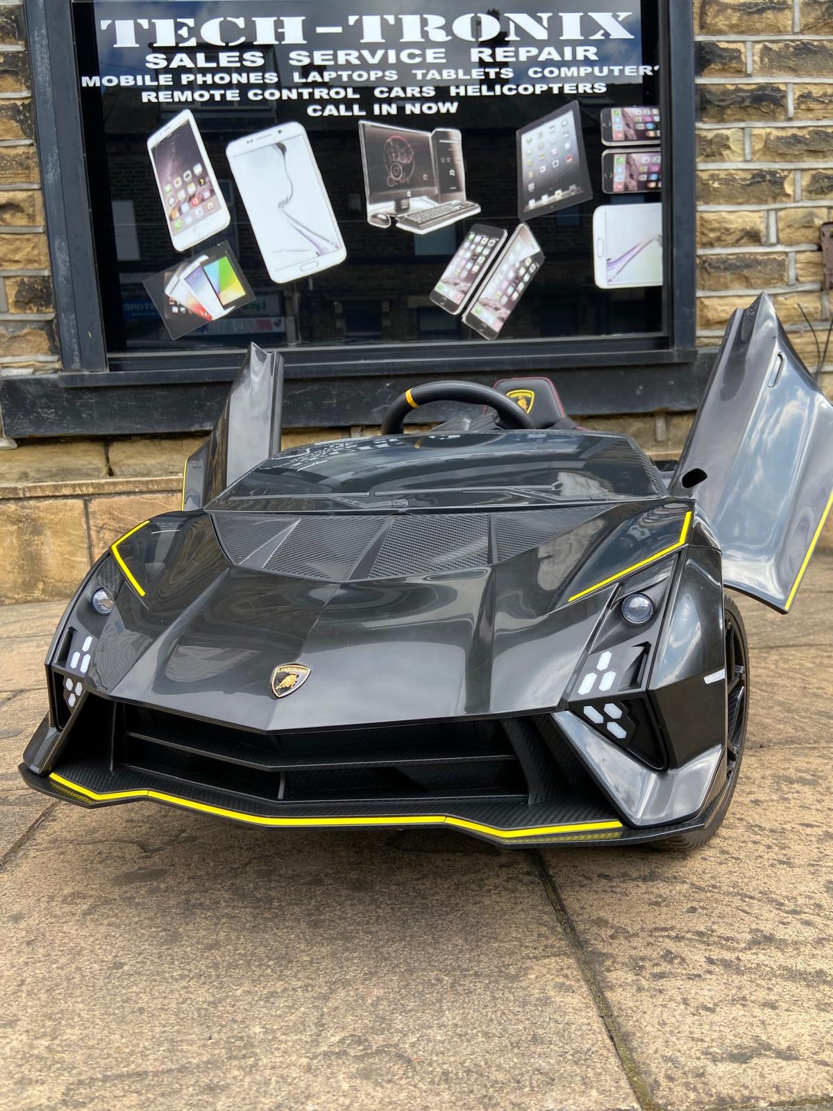 Licensed Lamborghini Autentica - 12v Kids Ride on Car with Remote

Extra Features with no extra cost (Added Free):
Leather Seats and EVA Wheels
Bluetooth Connectivity
USB/MP3 Connectivity
Built in Music Functions

Introducing the Lamborghini Autentica Kid