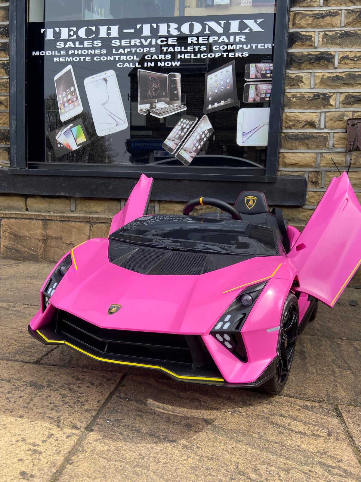 Licensed Lamborghini Autentica - 12v Kids Ride on Car with Remote

Extra Features with no extra cost (Added Free):
Leather Seats and EVA Wheels
Bluetooth Connectivity
USB/MP3 Connectivity
Built in Music Functions

Introducing the Lamborghini Autentica Kid