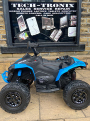 Cam-Am Maverick 24V Kids Electric Ride On Quad – packed with exciting features.