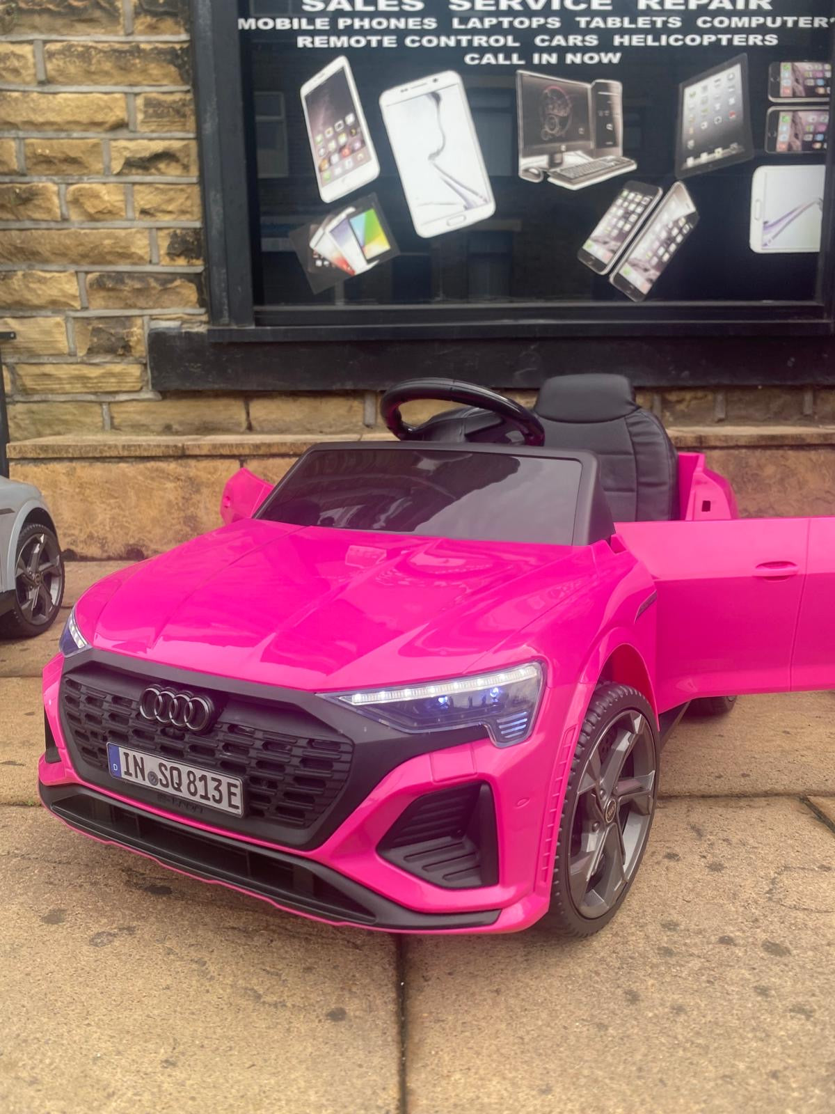 Audi SQ8 Ride on Car for Kids 12v with Remote